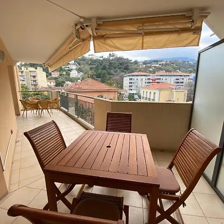 Beau 3 P. Parfaitement Situe Et Place De Parking A Disposition Apartment Menton